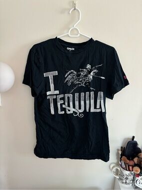 Women's Black 'I Tequila' Short Sleeve Graphic Tee
